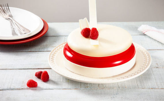 Entremet de Morango com Chocolate Branco